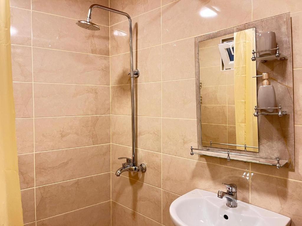 Nuray'S House Hotel Şǝki Екстериор снимка